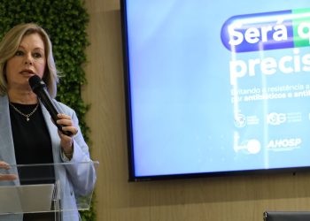 Dois em cada dez hospitais erram a dosagem de antibióticos, diz estudo