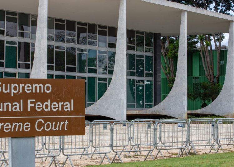 Infidelidade partidária em cargos majoritários é analisada pelo STF