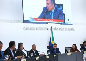 Câmara requer informações sobre estudo técnico para elaboração de projeto de contenção da erosão costeira em São João da Barra