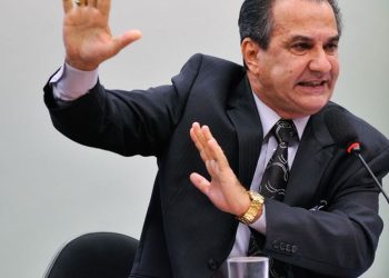 Malafaia tem celular apreendido e passaporte cancelado