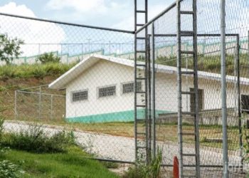 Justiça afasta agente do Degase acusado de agredir adolescentes com cabo de rodo em Campos