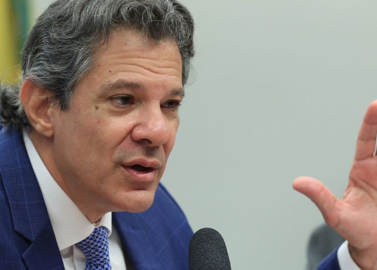Haddad: 20 milhões de pessoas que não deveriam pagaram IR