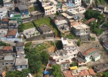 Santos decreta situação de emergência após incêndio em comunidade