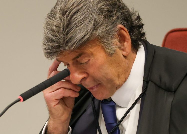 STF: Fux vota pela absolvição de Jair Bolsonaro, réu da trama golpista
