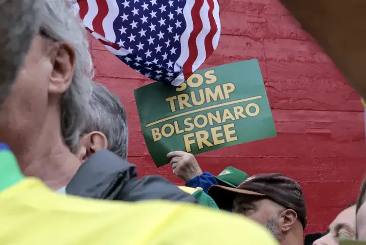 SP tem atos contra e a favor da anistia de Bolsonaro e golpistas