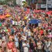 Com quase 50 anos, Pacotão leva multidão à área central de Brasília