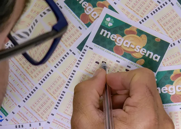 Mega-Sena sorteia neste sábado prêmio estimado em R$ 145 milhões