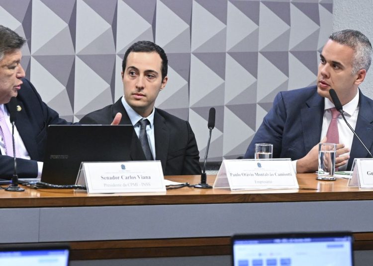 Empresário se mantém em silêncio em depoimento à CPMI do INSS