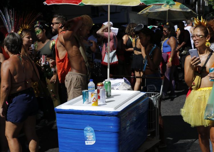 Campanha do MTur dá protagonismo a trabalhadores do Carnaval