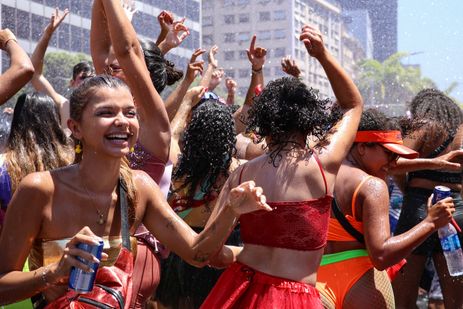 Cidade do Rio terá movimento intenso, com até oito milhões de foliões