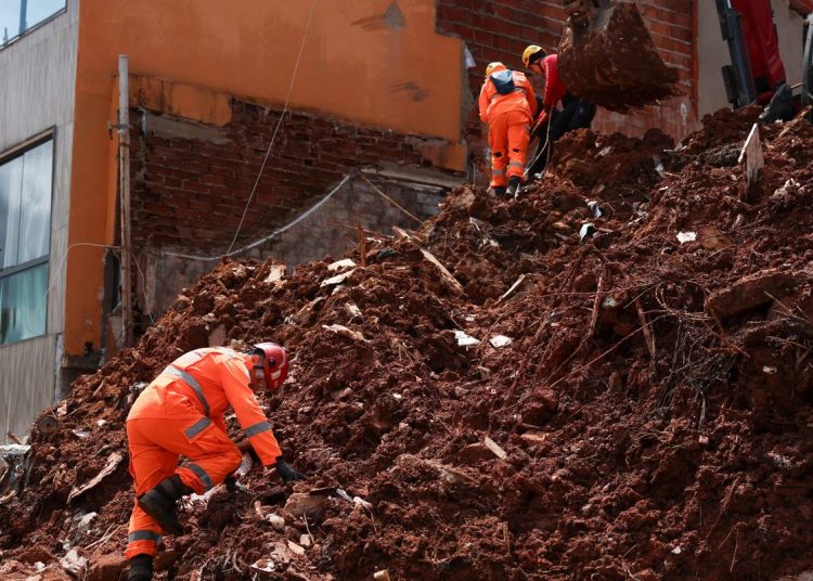Número de mortes causadas pelas chuvas em Minas sobe para 59