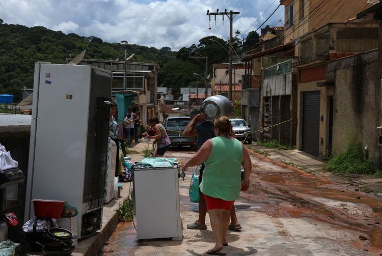 Chega a 46 o número de mortos nas chuvas na Zona da Mata Mineira