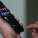 Veja dicas para proteger seu celular de golpes virtuais no carnaval