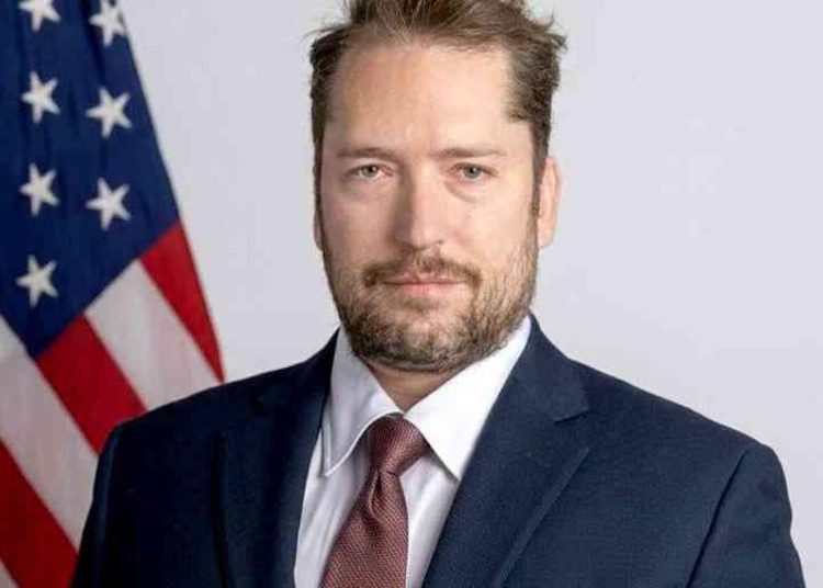 Itamaraty confirma revogação de visto de assessor de Trump