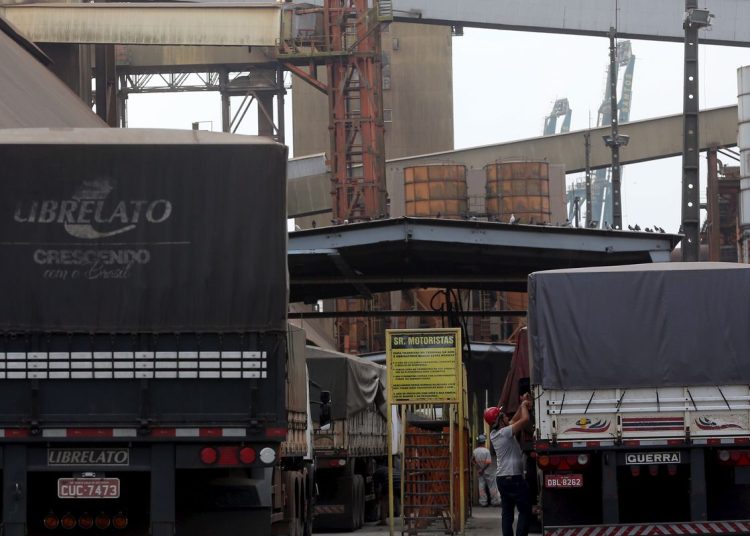 Governo propõe que estados zerem ICMS para importação do diesel