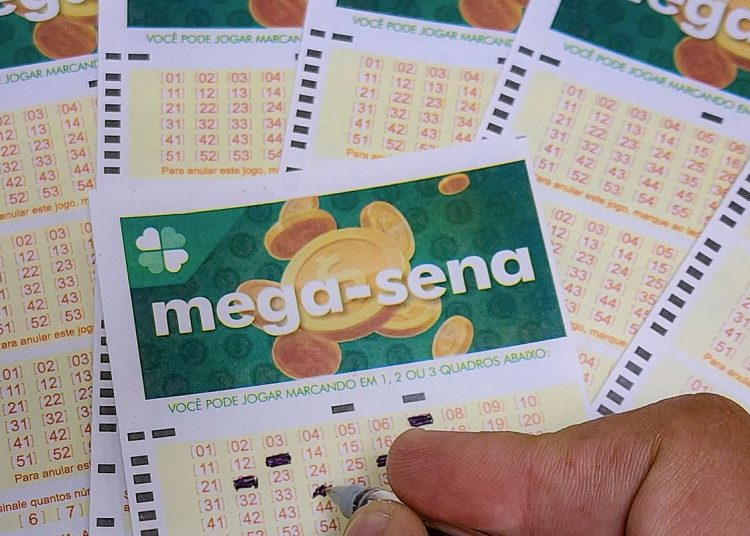 Mega-Sena acumula e prêmio vai a R$ 160 milhões