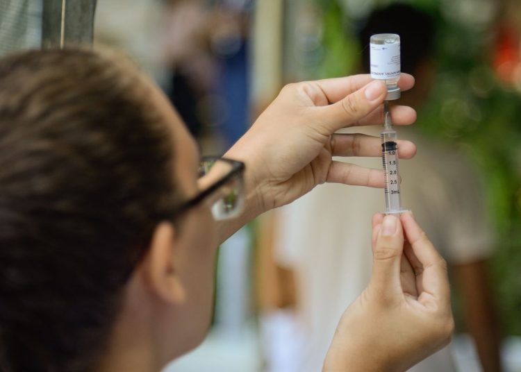 Campanha Nacional de Vacinação contra gripe começa neste sábado
