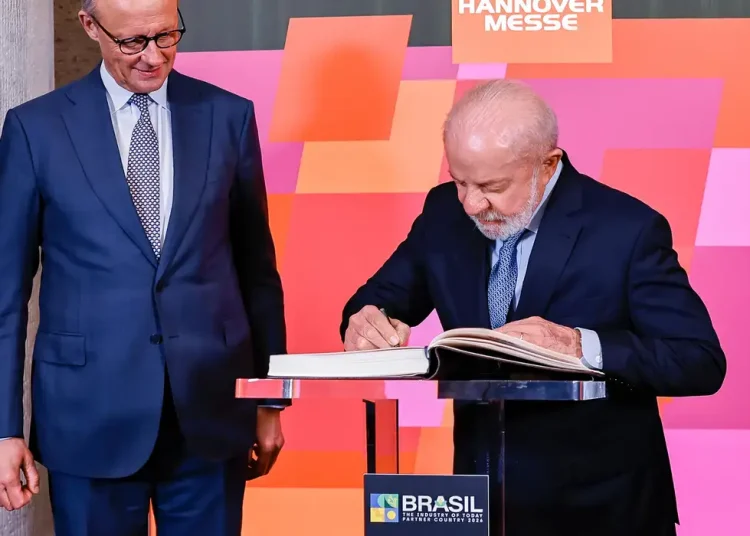 Na Alemanha, Lula defende parceria com Europa na descarbonização