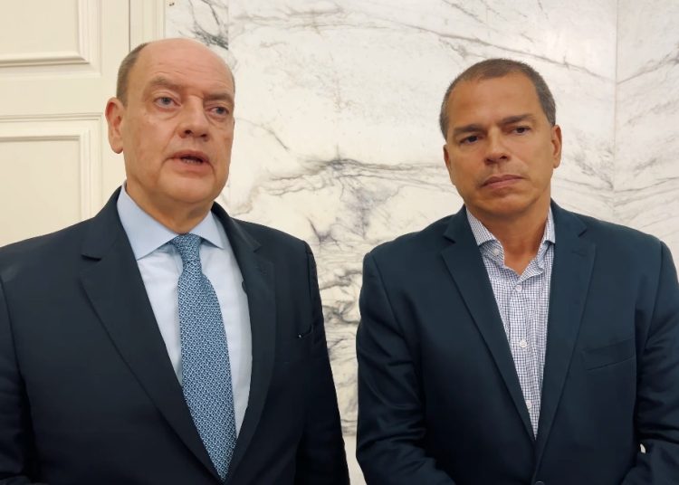 Prefeitos e governador alinham estratégia conjunta em defesa dos royalties
