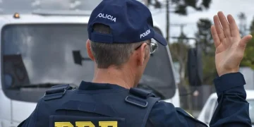 De olho no feriado prolongado, PRF intensifica ações em rodovias