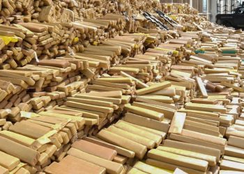 PM do Rio faz a maior apreensão de drogas da história do Brasil