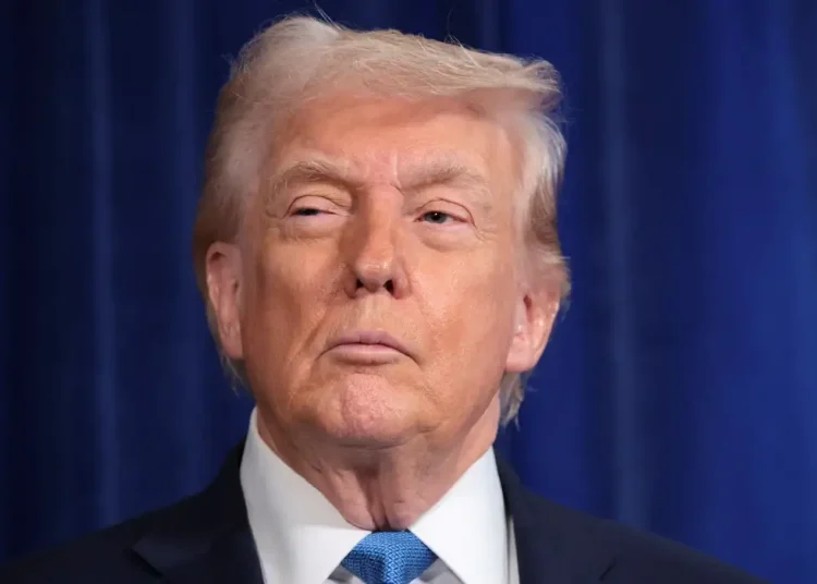 Sem artistas, Trump cogita comício em evento da independência dos EUA