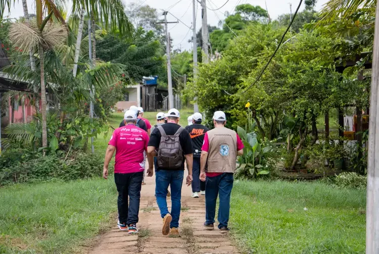 Expedição leva atendimento em saúde a ribeirinhos de Rondônia