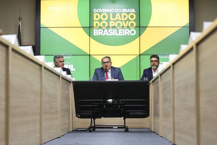 Governo lança plataforma para facilitar obtenção da CNH