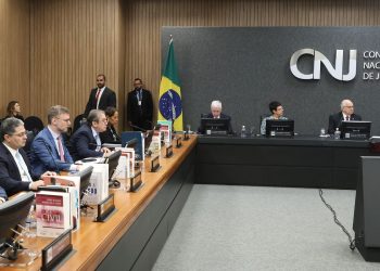 Grupo de trabalho do CNJ vai revisar “penduricalhos” pagos a juízes