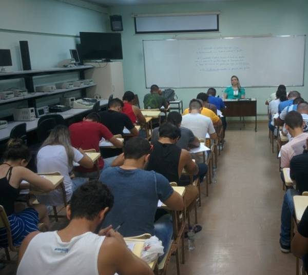 Provas para cursos técnicos e superiores do IFF serão aplicadas neste domingo, 14