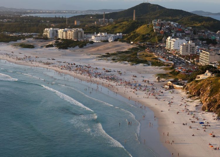 Estudo aponta degradação em mais de um quarto da costa fluminense