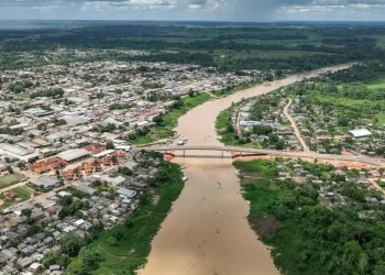 Desabamento de ponte deixa quatro pessoas feridas no interior do Acre