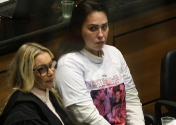 Após perdão, Monique Medeiros, mãe de Henry Borel, deixa a prisão