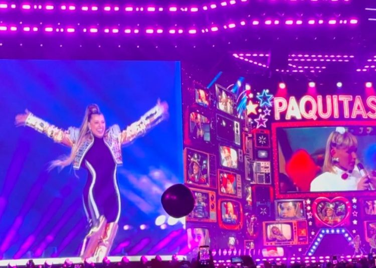 Último Voo da Nave, da eterna rainha dos Baixinhos, Xuxa reúne milhares de fãs de toda as idades, em São Paulo
