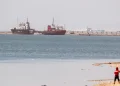 Explosões próximas ao Canal de Suez reacendem tensões no Oriente Médio