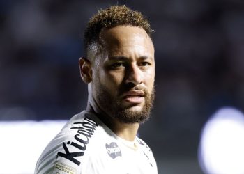Athletico não terá Neymar como rival na Vila Belmiro pelo Brasileirão