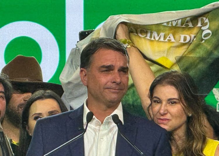 PL lança candidatura de Flávio Bolsonaro à Presidência
