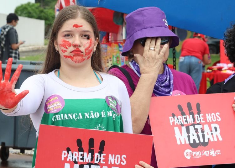 Oito em cada dez brasileiras dizem ter sofrido algum tipo de violência