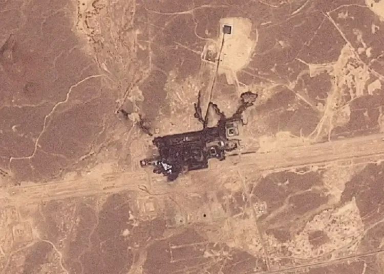 Arábia Saudita paralisa oleoduto, e houthis controlam Mar Vermelho