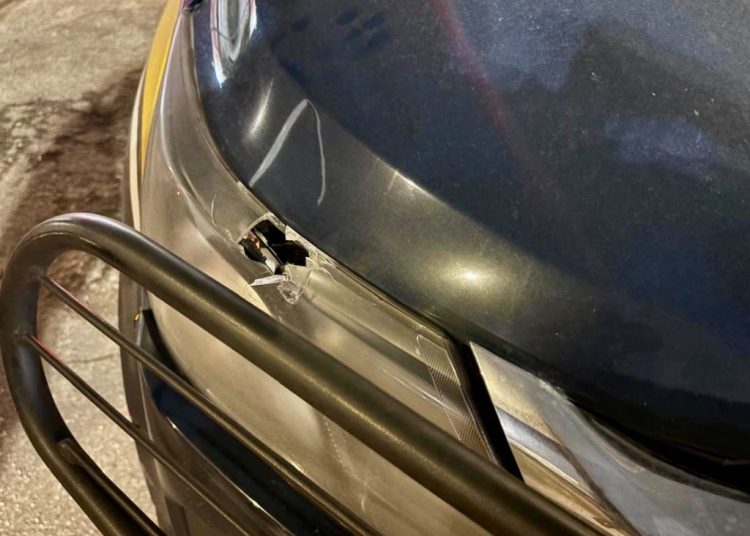 Três homens foram presos transportando fuzil, pistola e granadas em Bonsucesso, no Rio