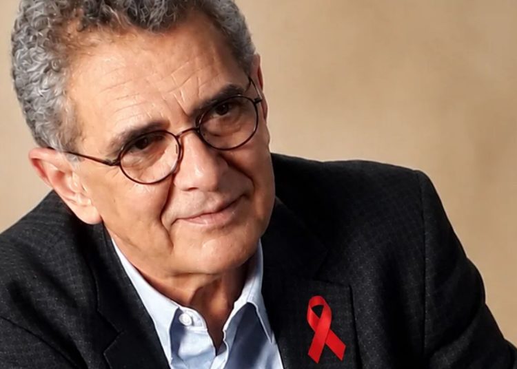 Brasil se despede de Paulo Teixeira, referência no combate à Aids