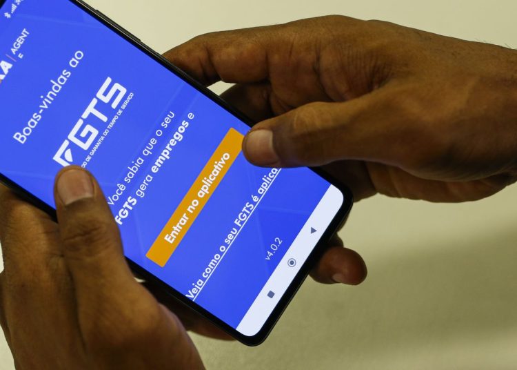 FGTS chega a 60 anos como um dos principais direitos dos trabalhadores