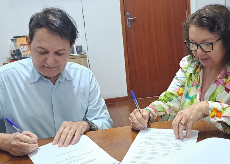 Orquestrando a Vida e Seduct assinam Acordo de Cooperação Institucional do Programa de Educação Musical