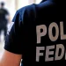PF investiga broches com câmeras escondidas para gravar voto no RJ